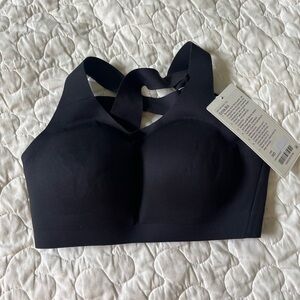 Lululemon Enlite Bra size 30D 30d